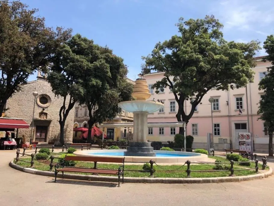 Lovely Apartment In The Heart Of Pula location